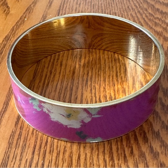 J. Crew Jewelry - J. Crew Pink Floral Gold Tone Bangle Bracelet Signed